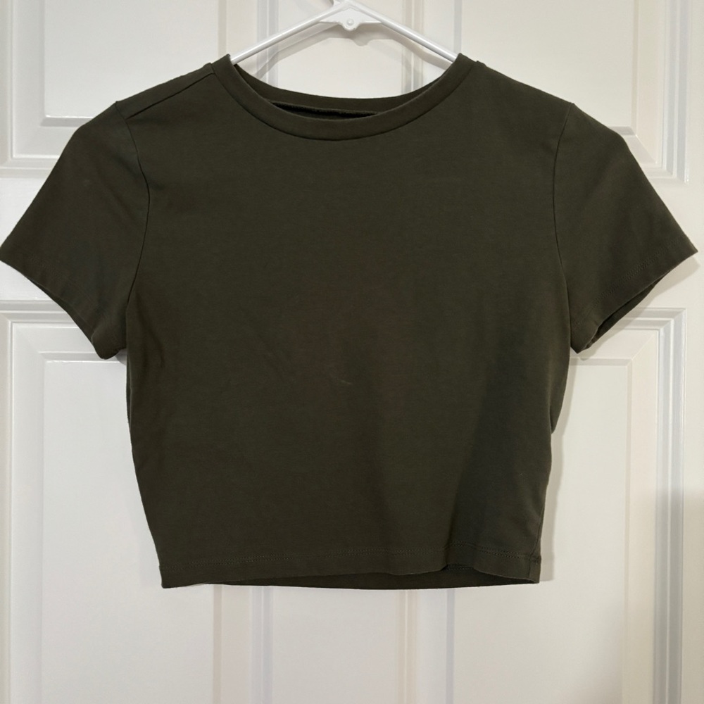 Wild Fable Green Fitted Crop T-Shirt Short Sleeve